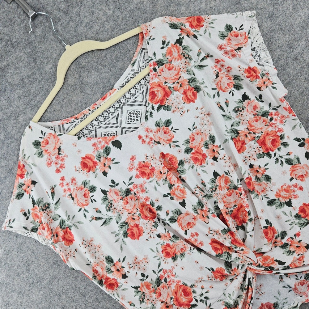 Bobbie Brooks Top Women's 3X White Floral Lace Back Knot Front Cap Sleeve Blouse